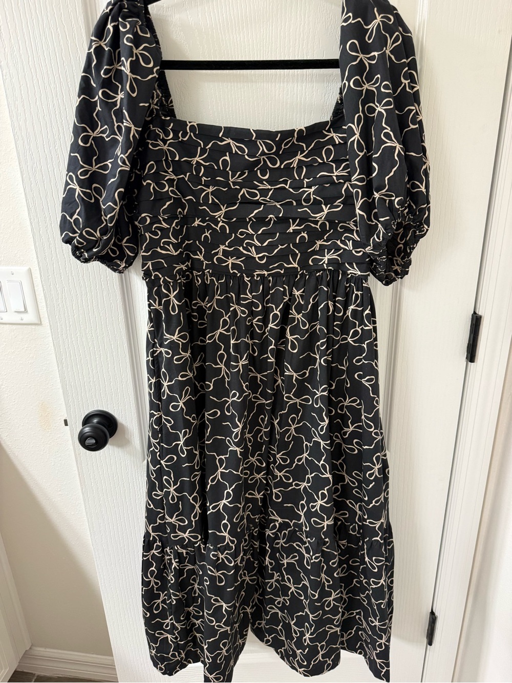 Abercrombie Emerson -Puff Sleeve Midi Dress